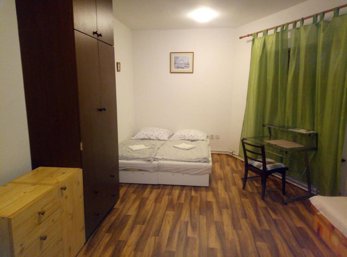 Penzion U Nahonu Mesto Touskov Extérieur photo