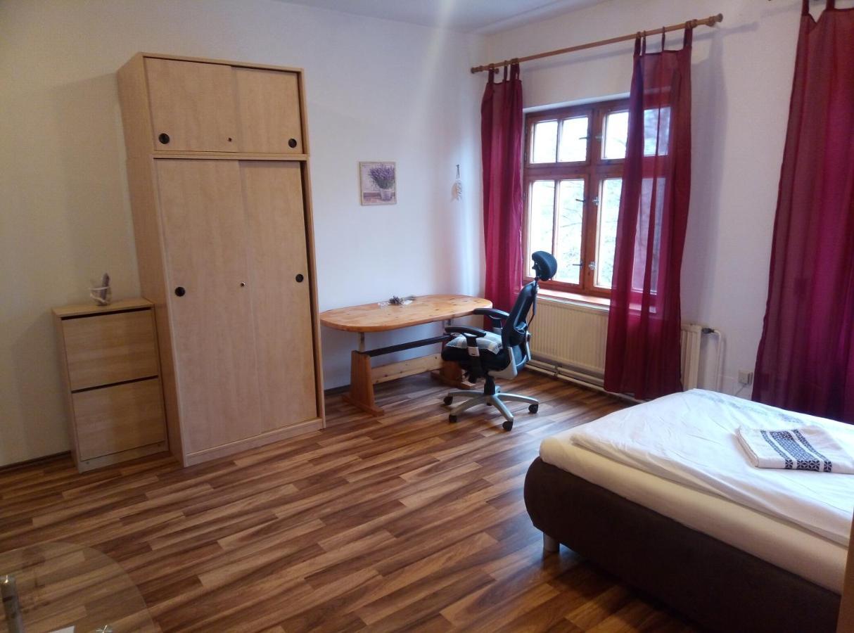 Penzion U Nahonu Mesto Touskov Extérieur photo